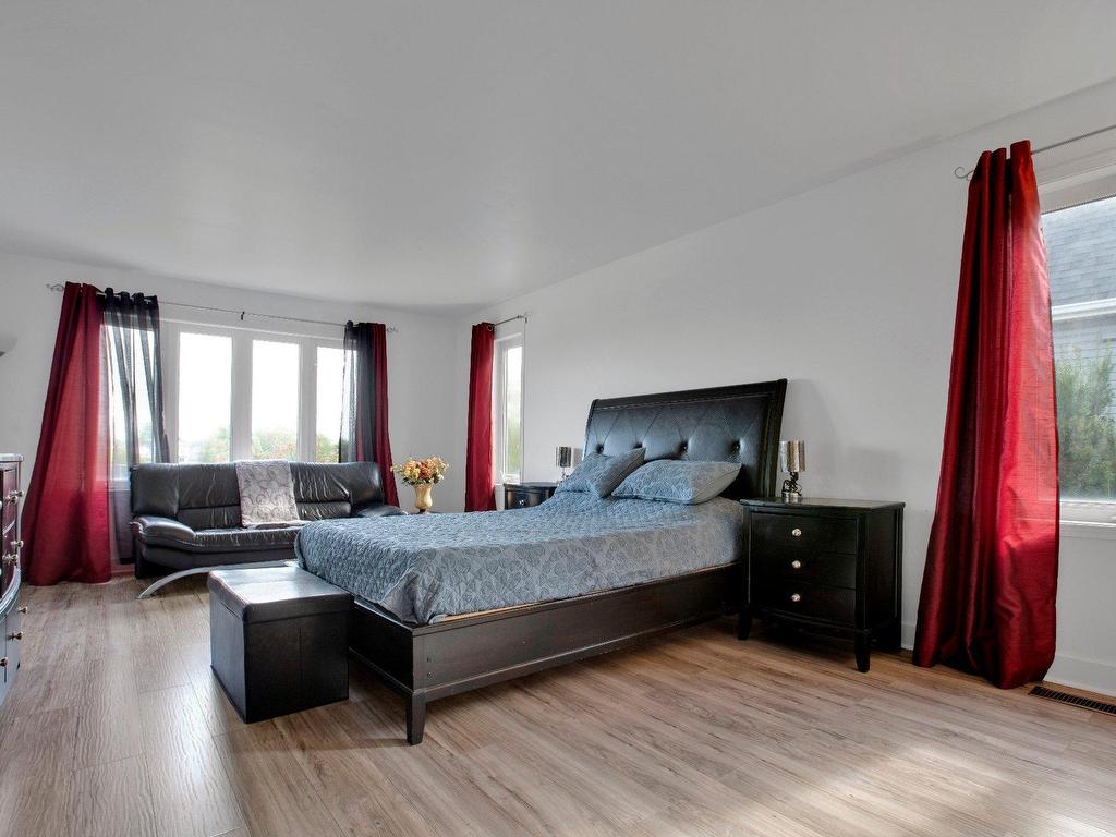 









1003


Rue Basile-Routhier

,
Repentigny (Repentigny),




QC
J5Y3Y9

