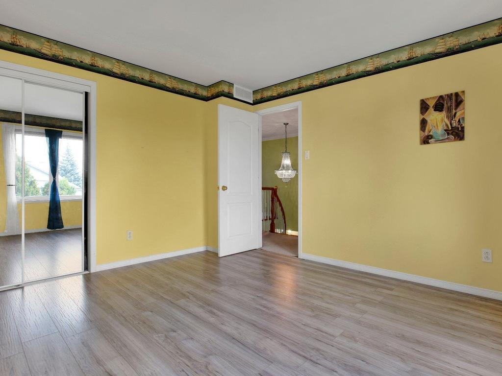 









1003


Rue Basile-Routhier

,
Repentigny (Repentigny),




QC
J5Y3Y9

