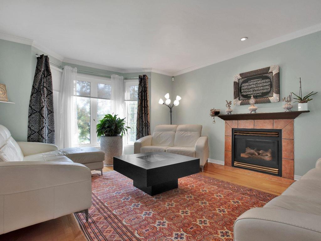 









1003


Rue Basile-Routhier

,
Repentigny (Repentigny),




QC
J5Y3Y9

