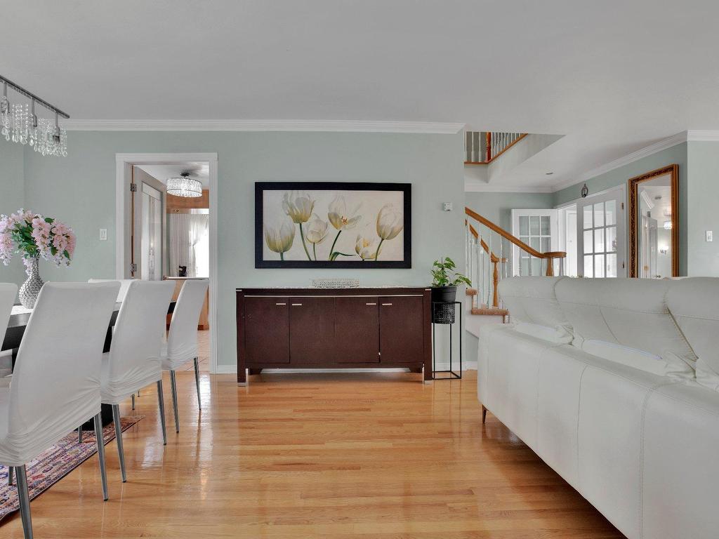 









1003


Rue Basile-Routhier

,
Repentigny (Repentigny),




QC
J5Y3Y9

