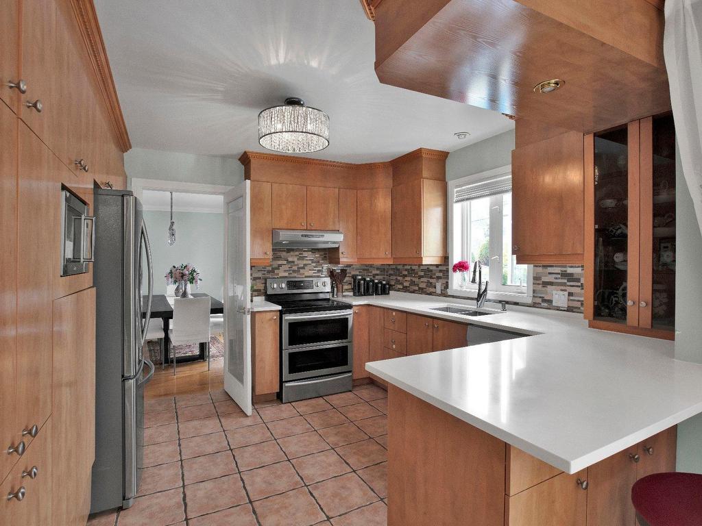 









1003


Rue Basile-Routhier

,
Repentigny (Repentigny),




QC
J5Y3Y9

