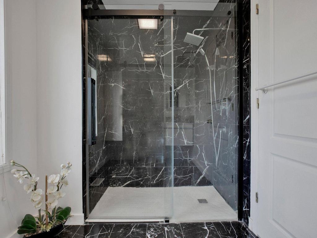 









1003


Rue Basile-Routhier

,
Repentigny (Repentigny),




QC
J5Y3Y9

