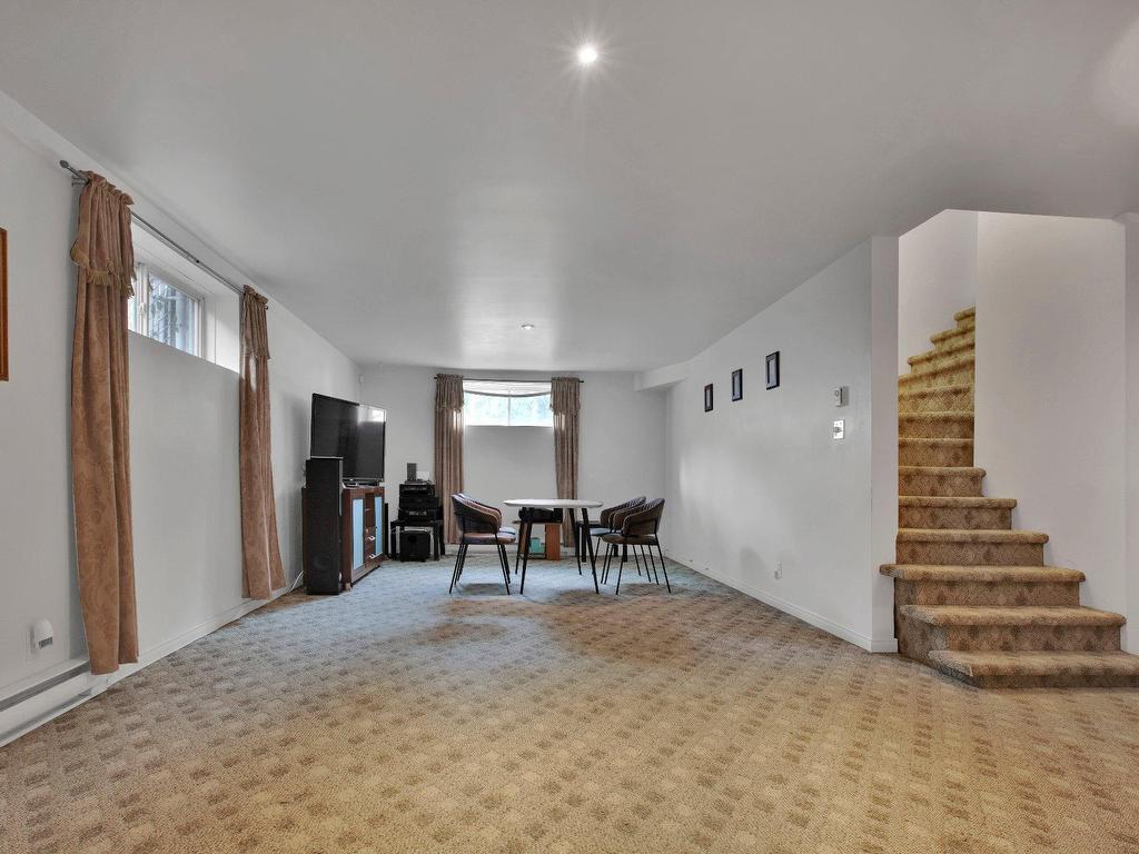 









1003


Rue Basile-Routhier

,
Repentigny (Repentigny),




QC
J5Y3Y9

