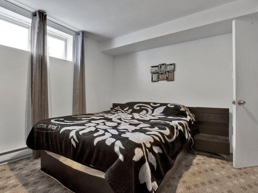 









1003


Rue Basile-Routhier

,
Repentigny (Repentigny),




QC
J5Y3Y9

