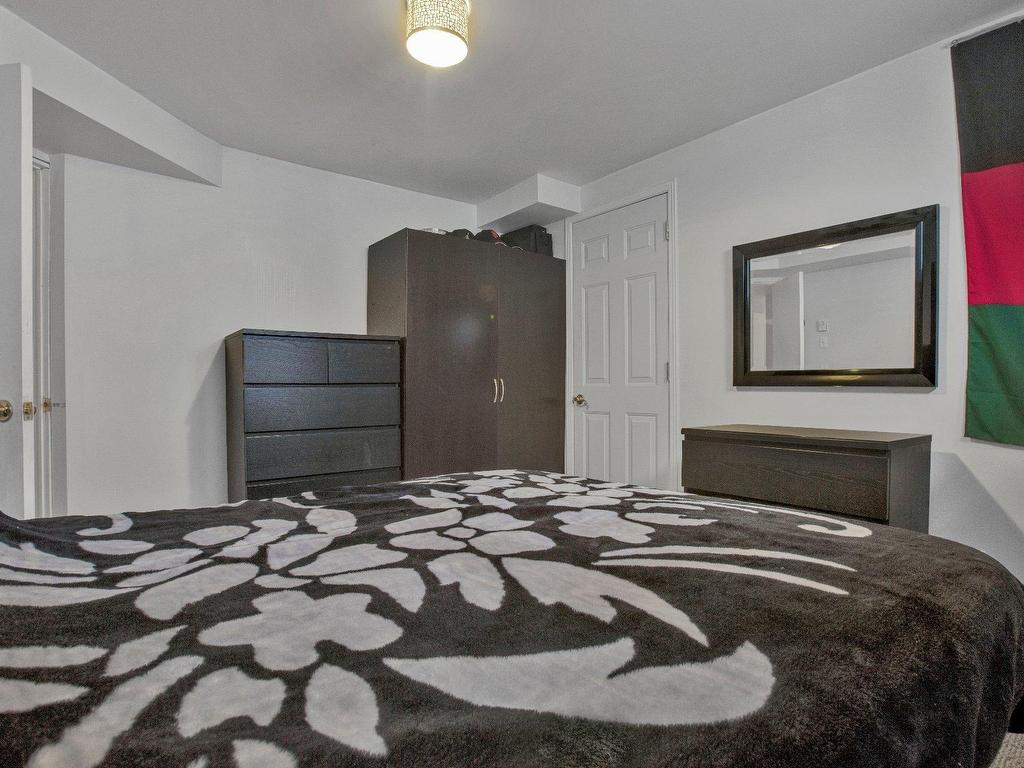 









1003


Rue Basile-Routhier

,
Repentigny (Repentigny),




QC
J5Y3Y9

