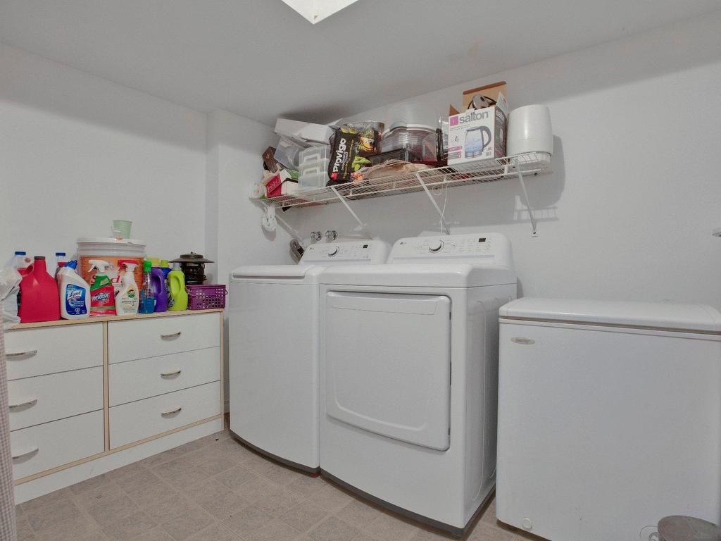 









1003


Rue Basile-Routhier

,
Repentigny (Repentigny),




QC
J5Y3Y9

