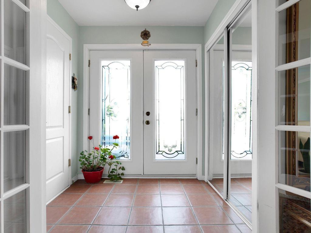 









1003


Rue Basile-Routhier

,
Repentigny (Repentigny),




QC
J5Y3Y9

