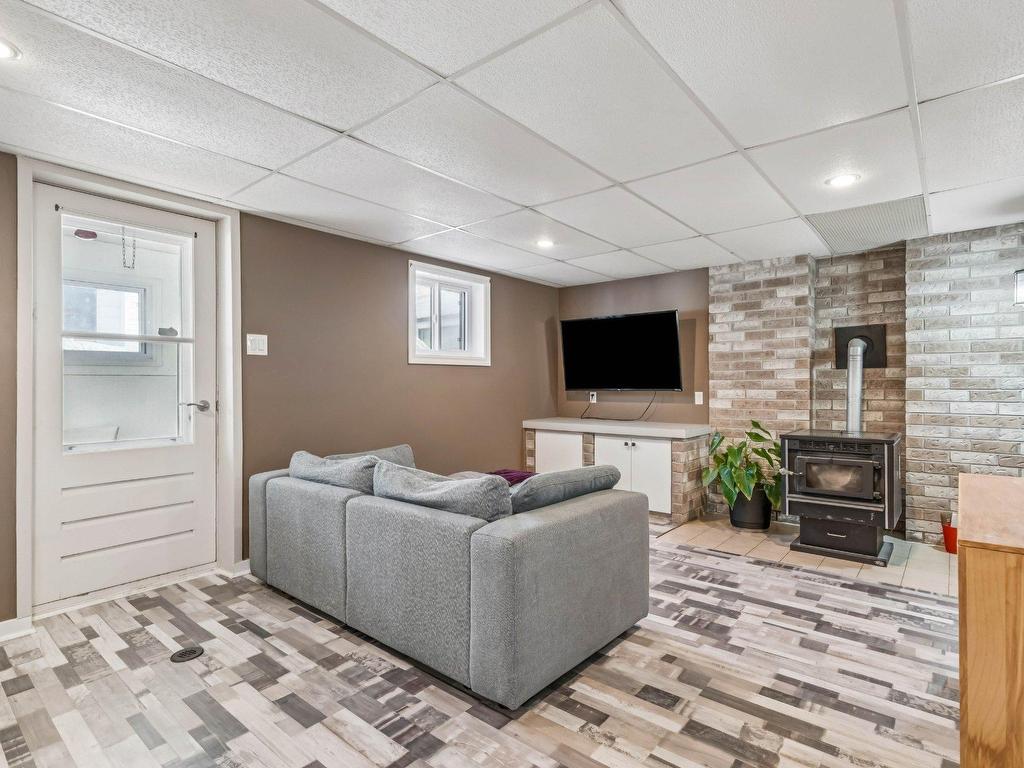 









1402


Route 158

,
Saint-Thomas,




QC
J0K3L0

