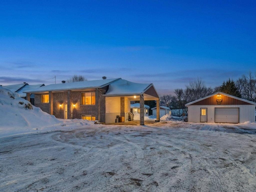 









1402


Route 158

,
Saint-Thomas,




QC
J0K3L0

