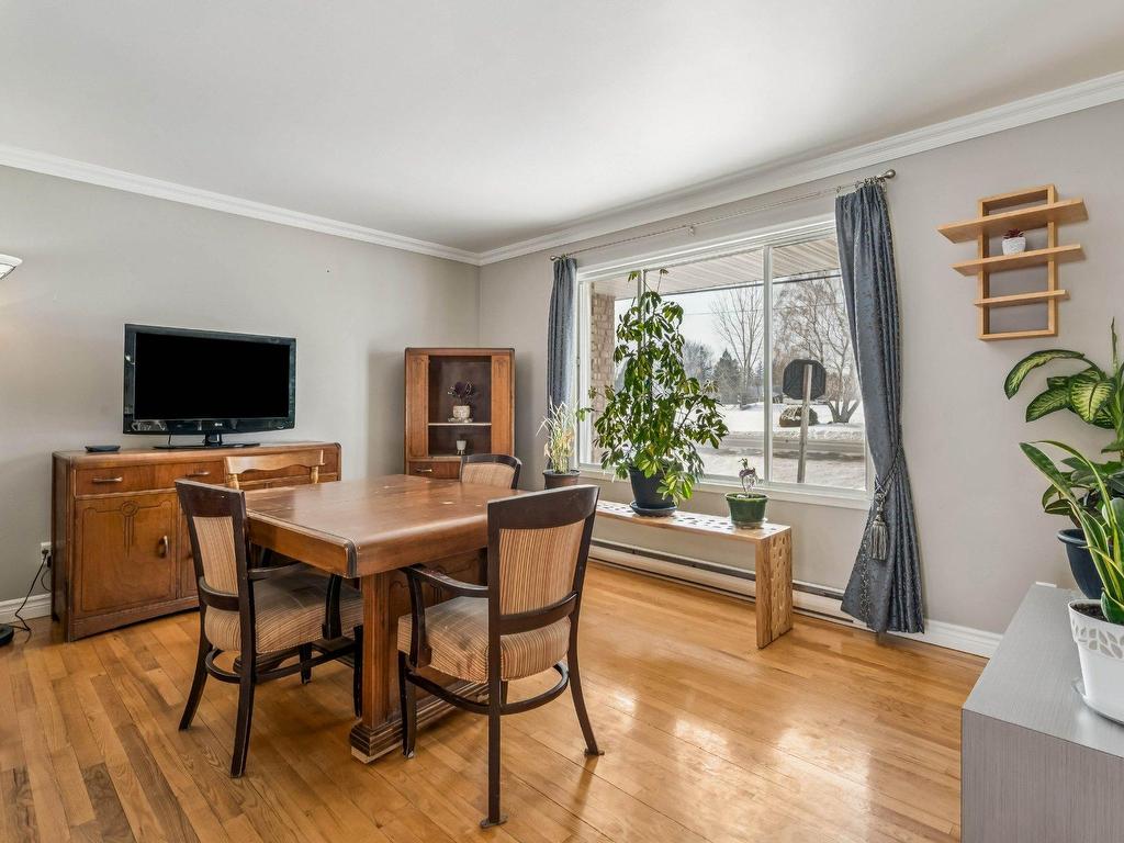 









1402


Route 158

,
Saint-Thomas,




QC
J0K3L0

