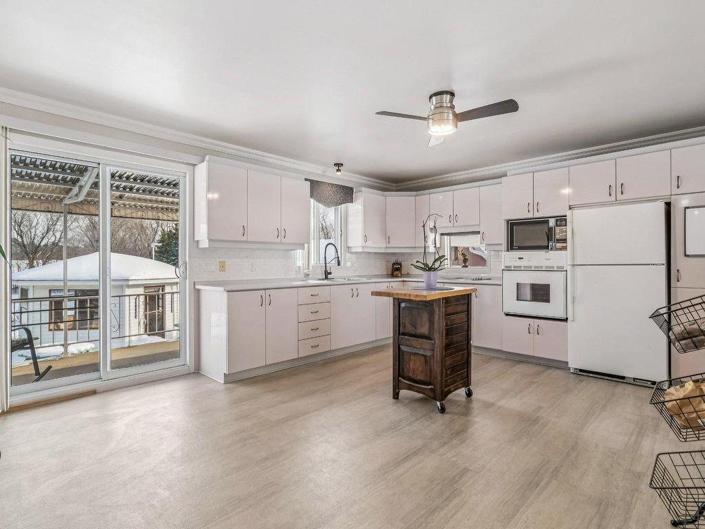 









1402


Route 158

,
Saint-Thomas,




QC
J0K3L0

