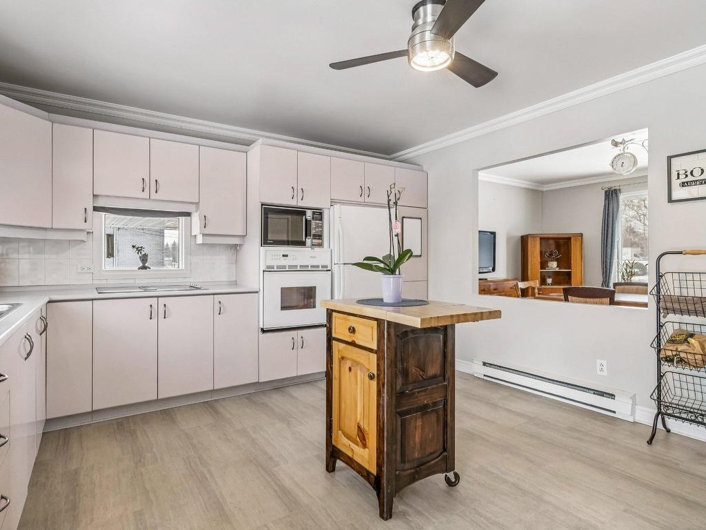 









1402


Route 158

,
Saint-Thomas,




QC
J0K3L0

