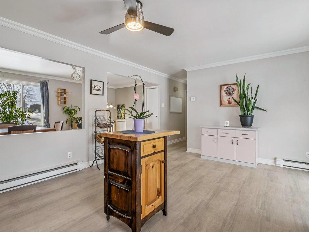 









1402


Route 158

,
Saint-Thomas,




QC
J0K3L0

