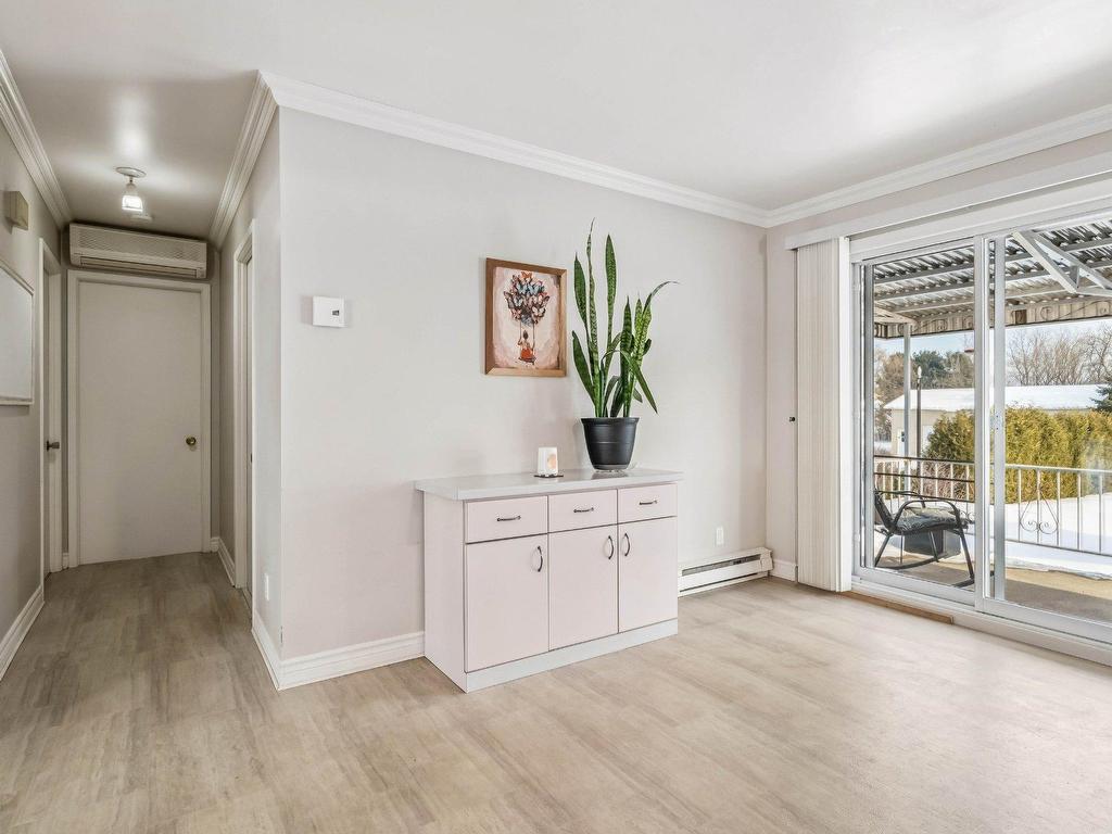 









1402


Route 158

,
Saint-Thomas,




QC
J0K3L0

