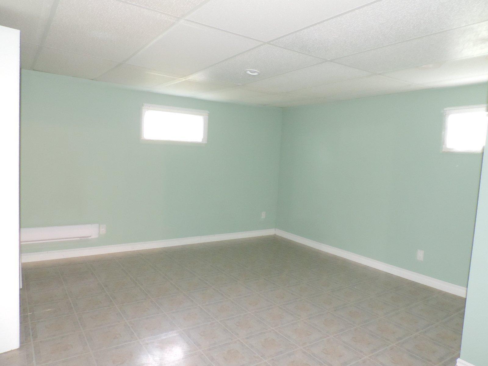 









58


Rue des Peupliers

,
Lebel-sur-Quévillon,




QC
J0Y1X0

