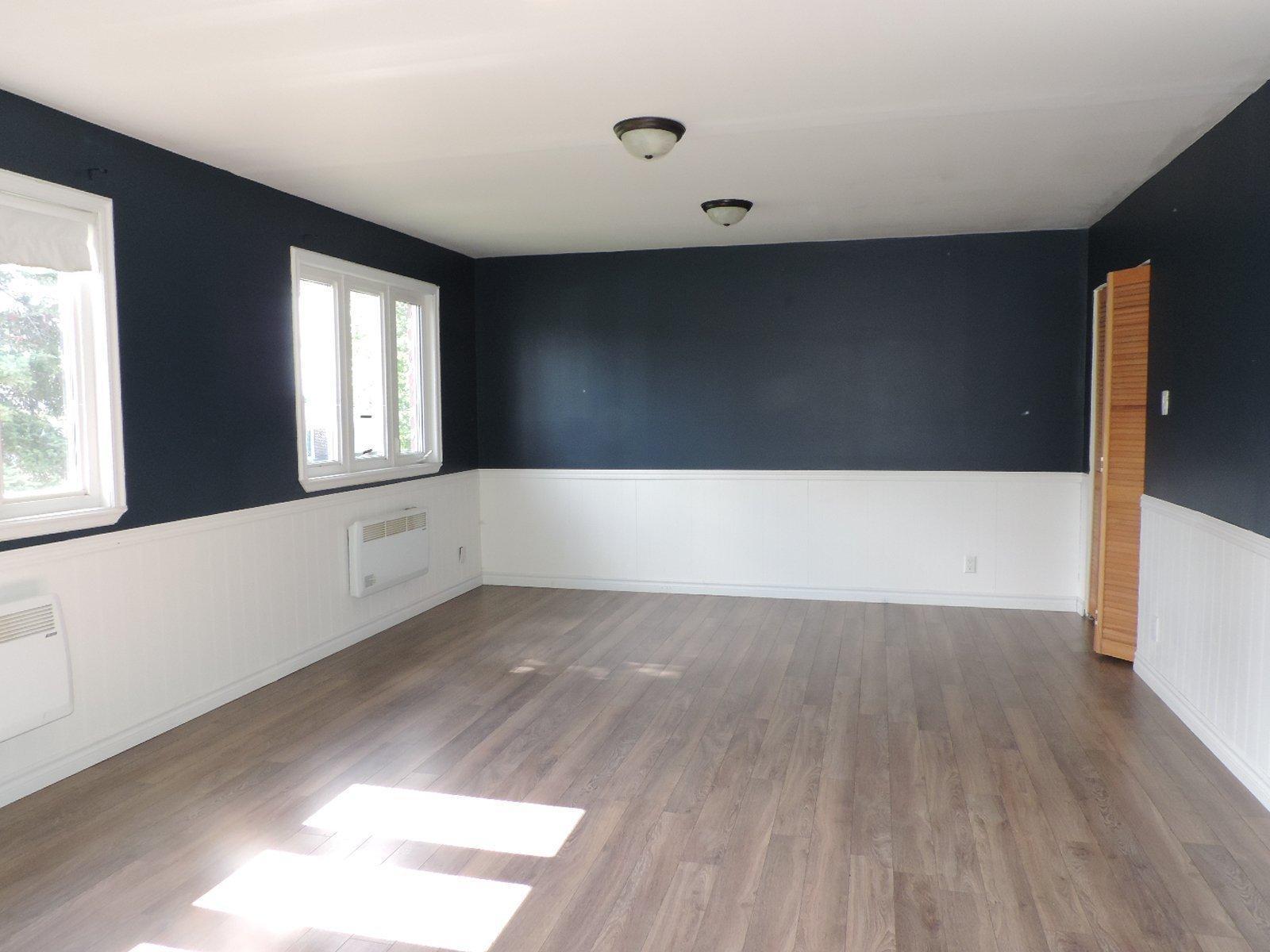 









58


Rue des Peupliers

,
Lebel-sur-Quévillon,




QC
J0Y1X0

