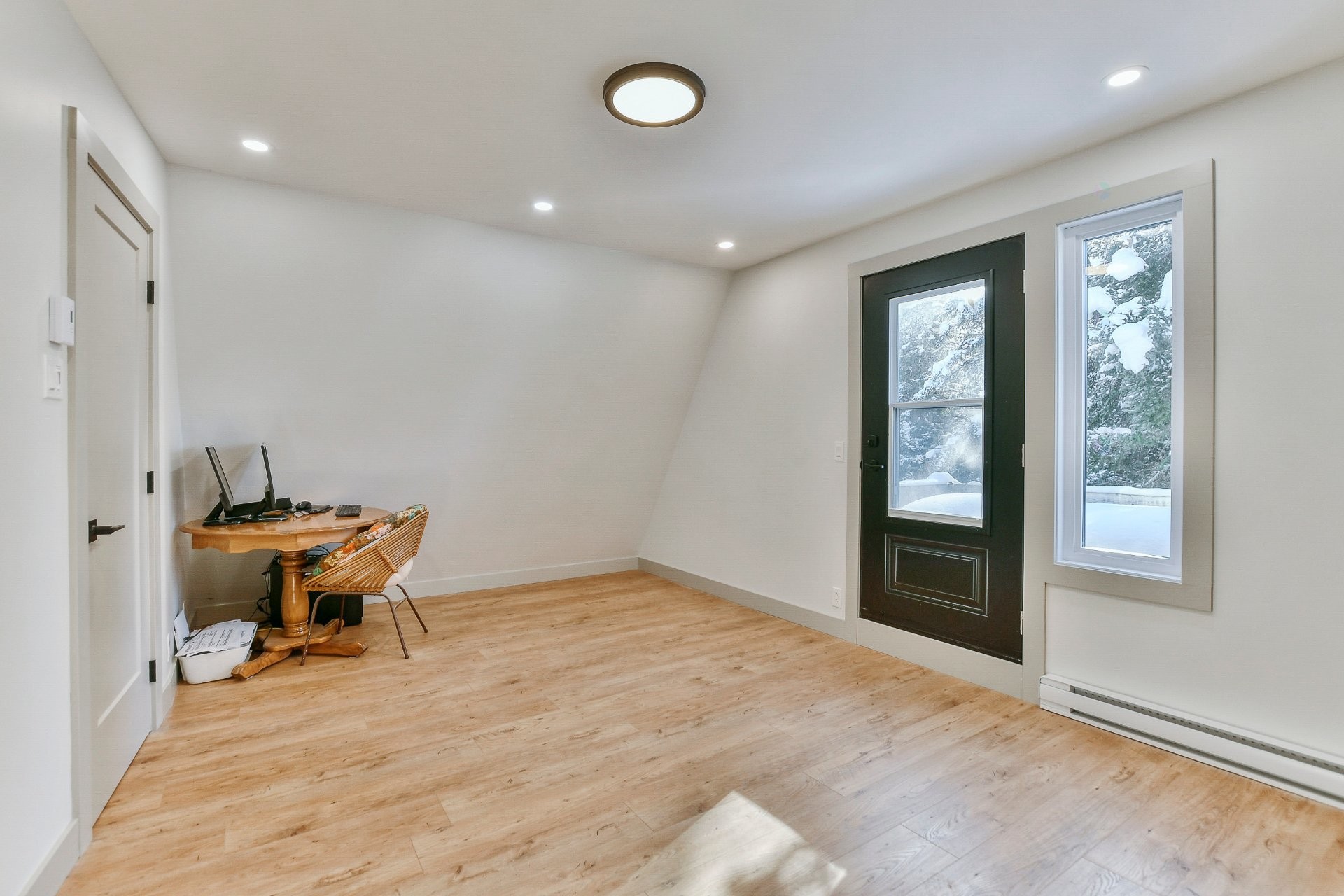 









2014


Ch. du Lac-Quenouille

,
Val-des-Lacs,




QC
J0T2P0

