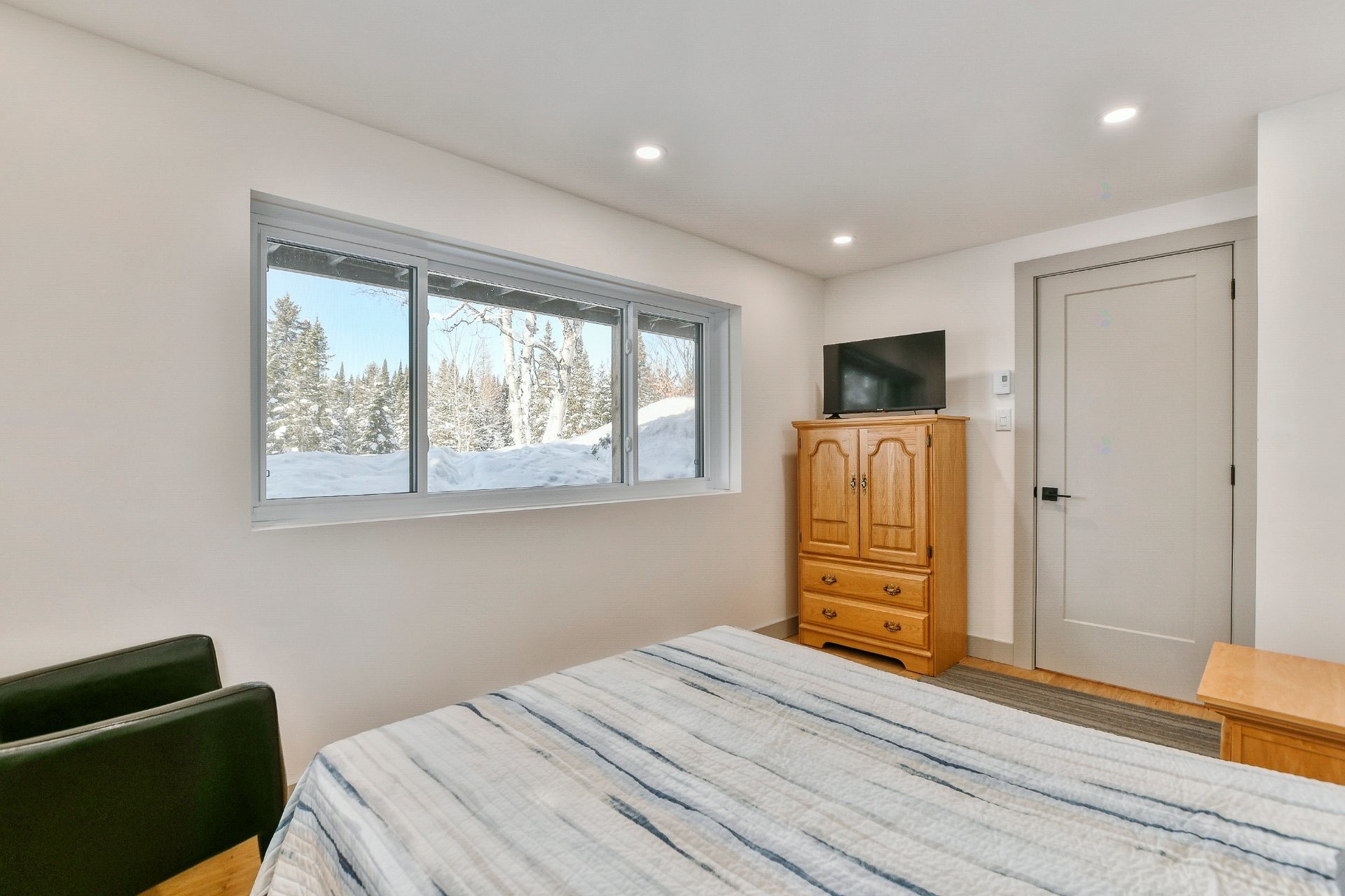 









2014


Ch. du Lac-Quenouille

,
Val-des-Lacs,




QC
J0T2P0

