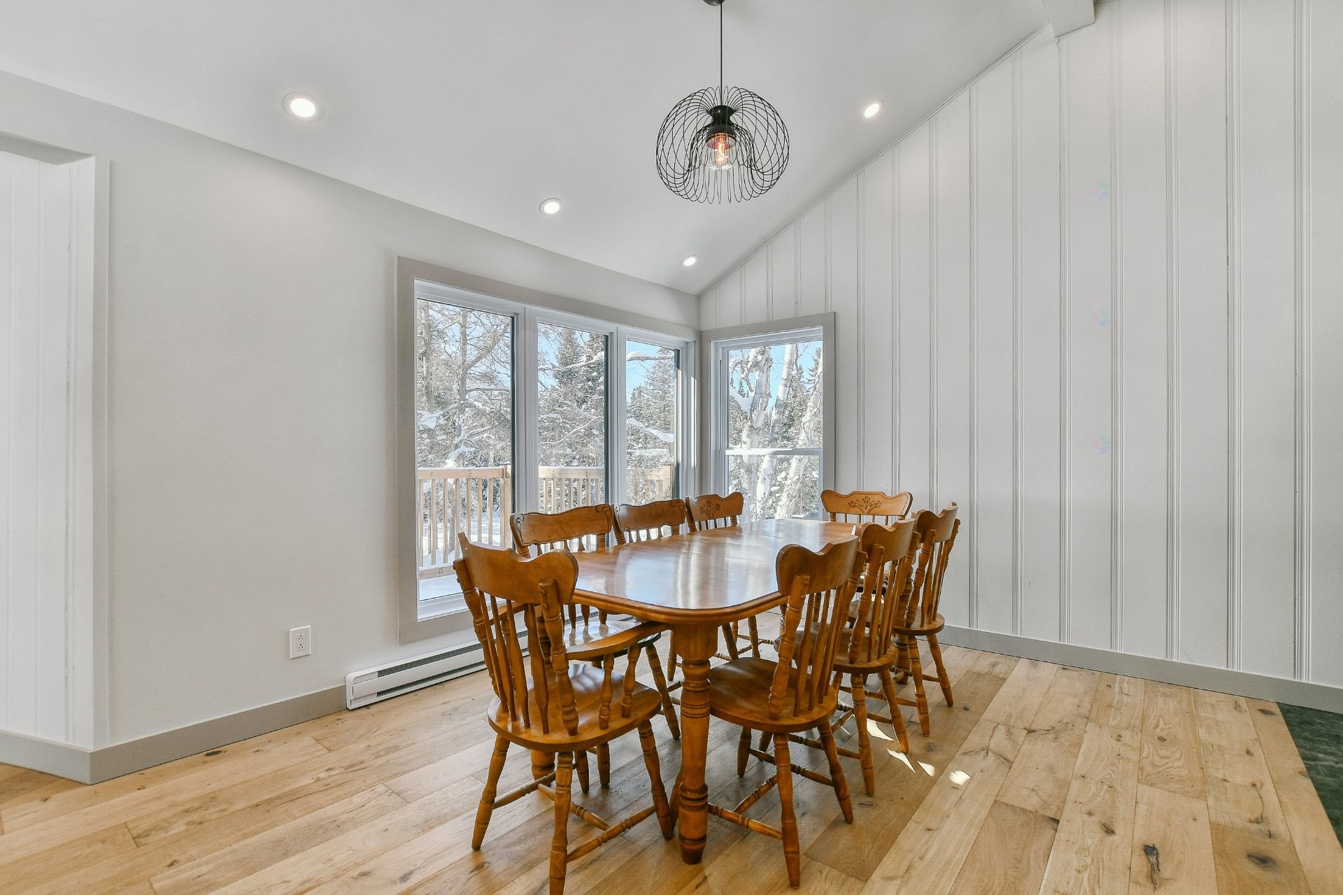 









2014


Ch. du Lac-Quenouille

,
Val-des-Lacs,




QC
J0T2P0

