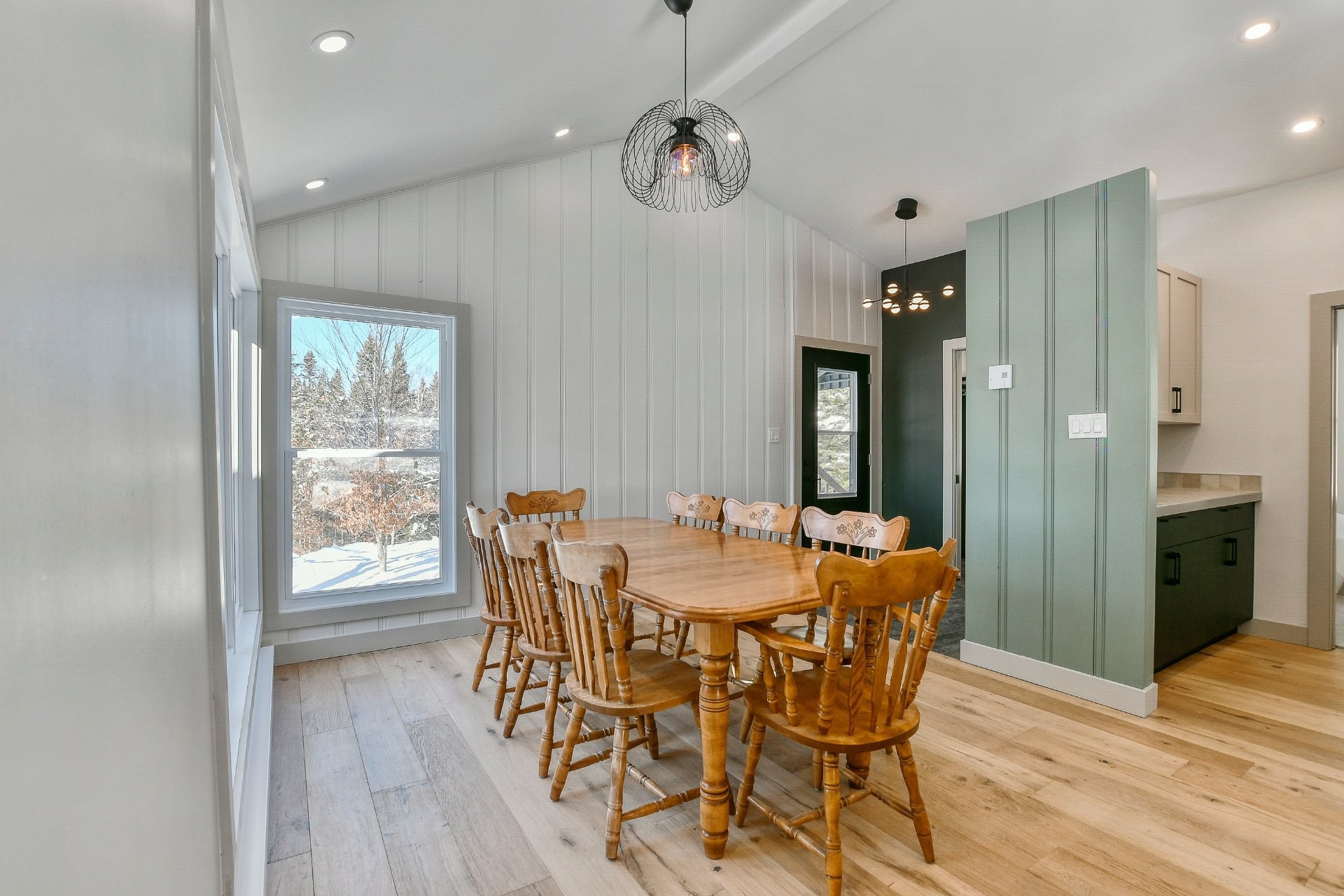 









2014


Ch. du Lac-Quenouille

,
Val-des-Lacs,




QC
J0T2P0

