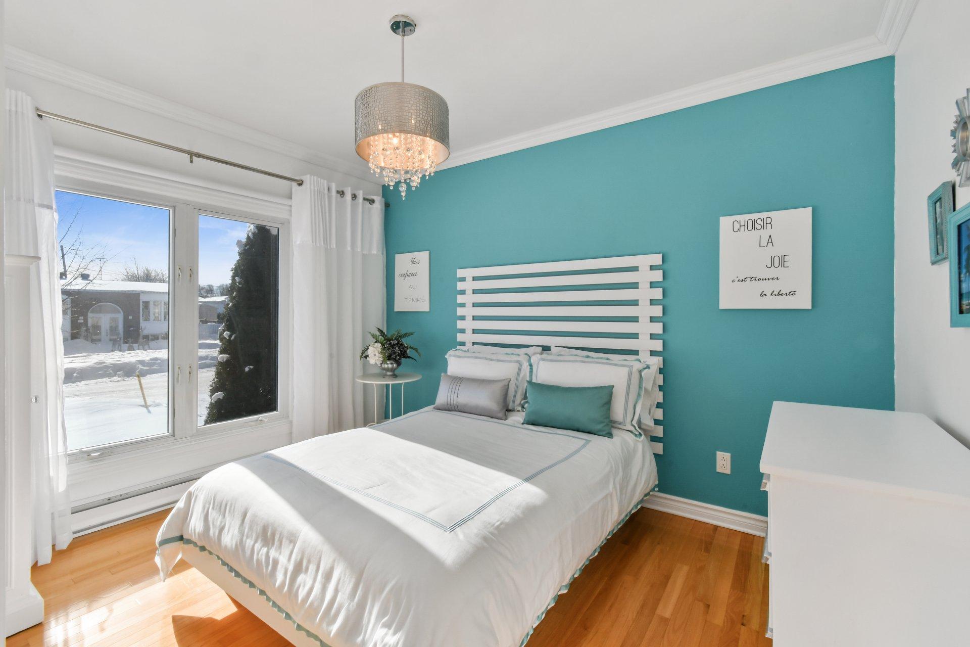 









92


Rue Latour

,
Saint-Constant,




QC
J5A1E6

