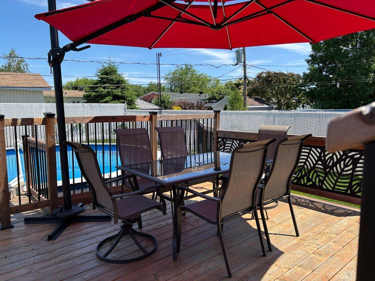 









92


Rue Latour

,
Saint-Constant,




QC
J5A1E6

