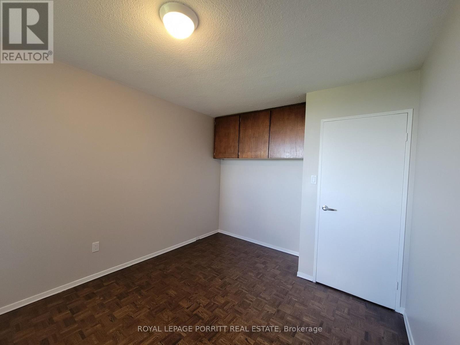 












907 - 1535 LAKESHORE ROAD E

,
Mississauga,




Ontario
L5E3E2

