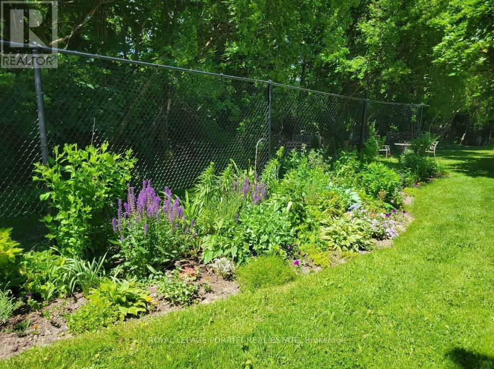 












907 - 1535 LAKESHORE ROAD E

,
Mississauga,




Ontario
L5E3E2

