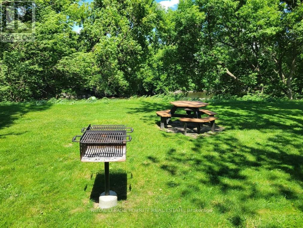 












907 - 1535 LAKESHORE ROAD E

,
Mississauga,




Ontario
L5E3E2

