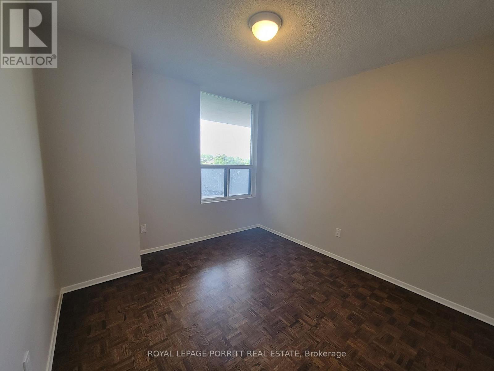 












907 - 1535 LAKESHORE ROAD E

,
Mississauga,




Ontario
L5E3E2

