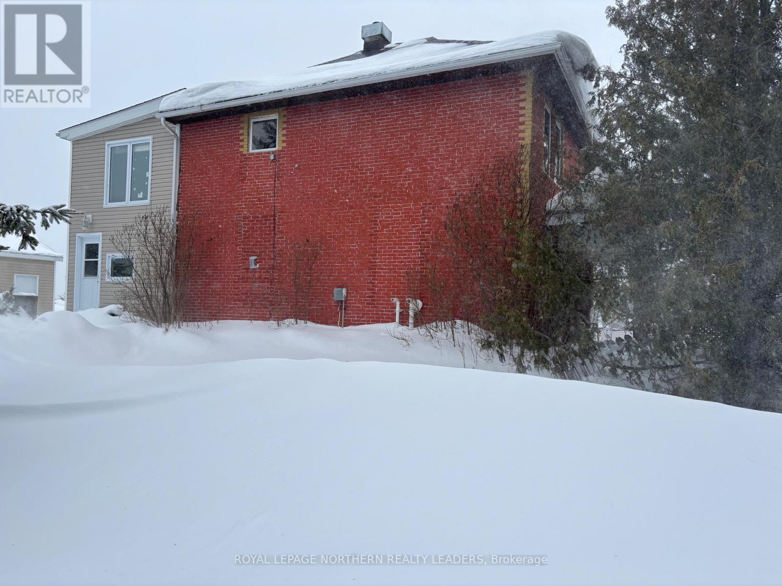 












2343 GENIER ROAD

,
Cochrane,




Ontario
P0L1C0

