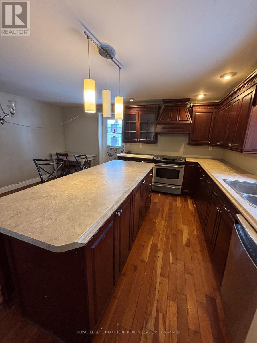 












2343 GENIER ROAD

,
Cochrane,




Ontario
P0L1C0

