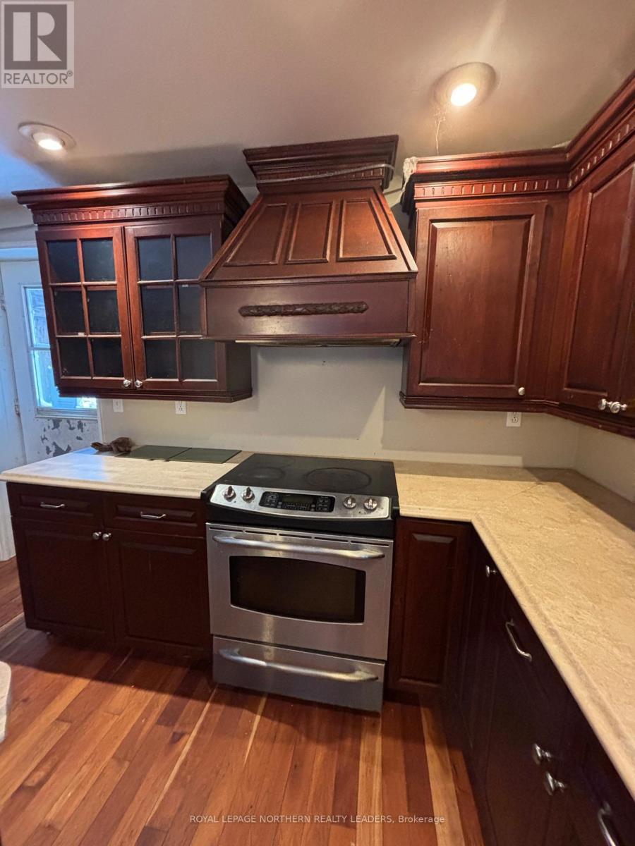 












2343 GENIER ROAD

,
Cochrane,




Ontario
P0L1C0

