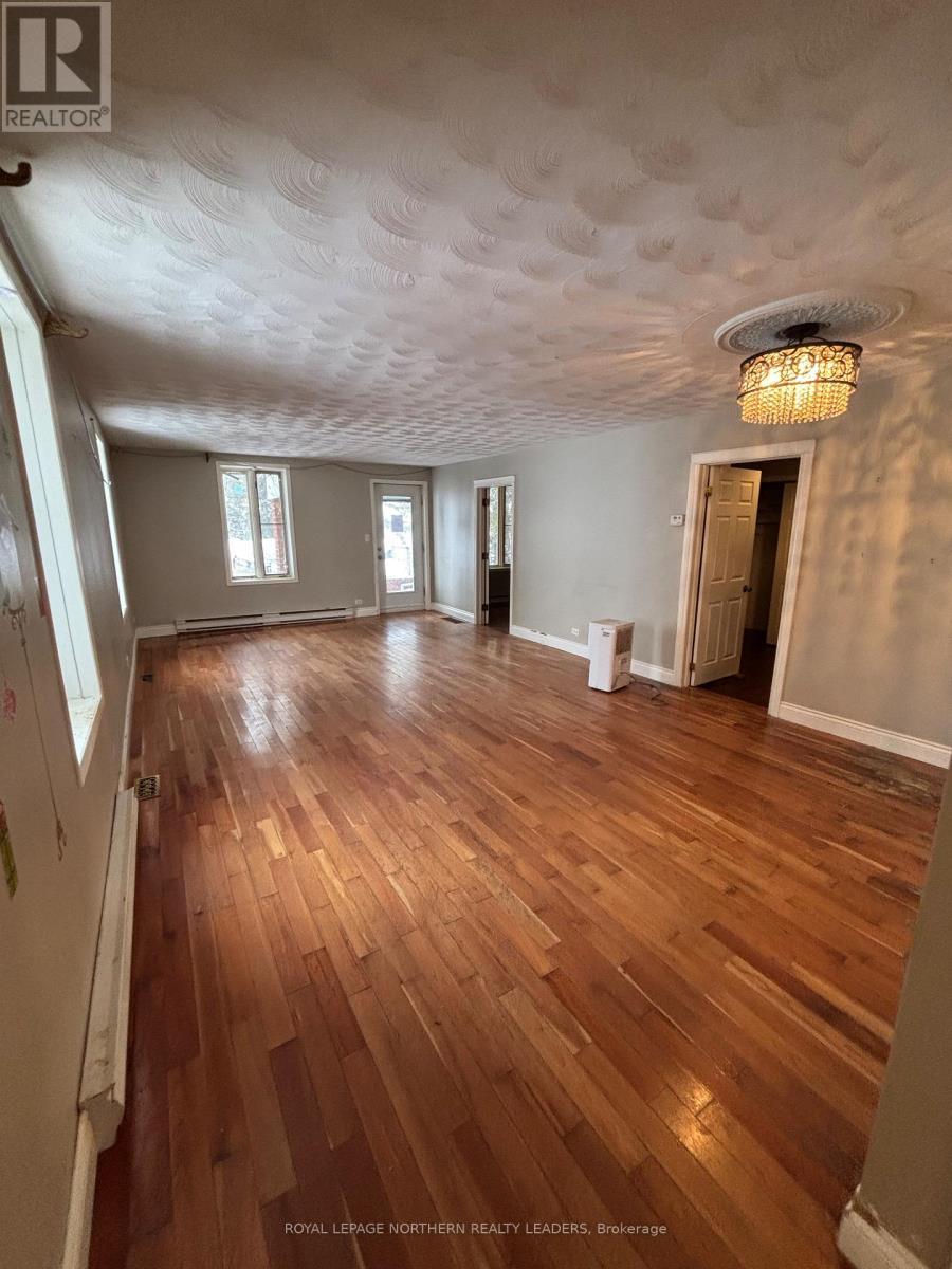 












2343 GENIER ROAD

,
Cochrane,




Ontario
P0L1C0

