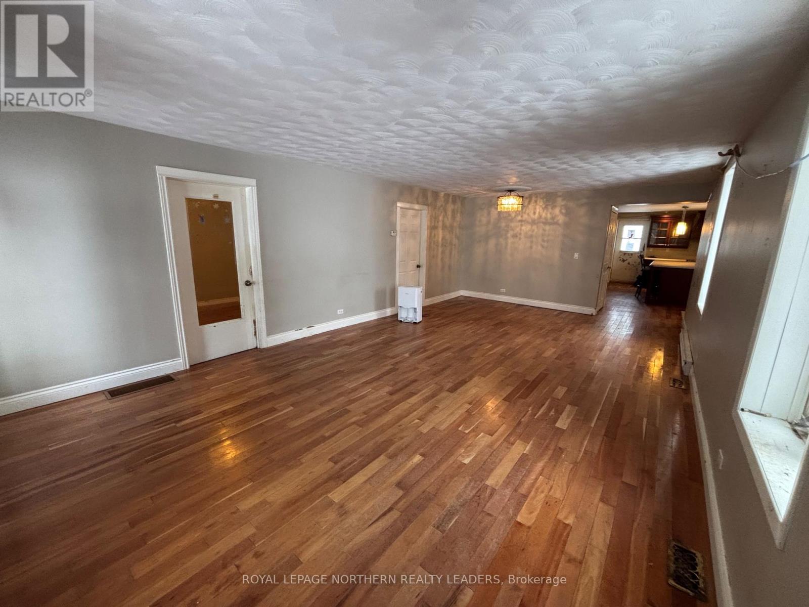 












2343 GENIER ROAD

,
Cochrane,




Ontario
P0L1C0

