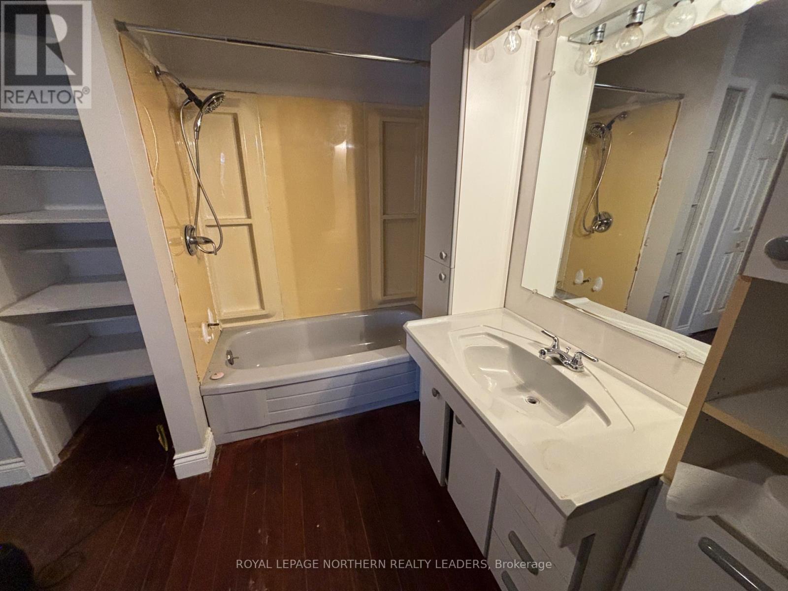 












2343 GENIER ROAD

,
Cochrane,




Ontario
P0L1C0

