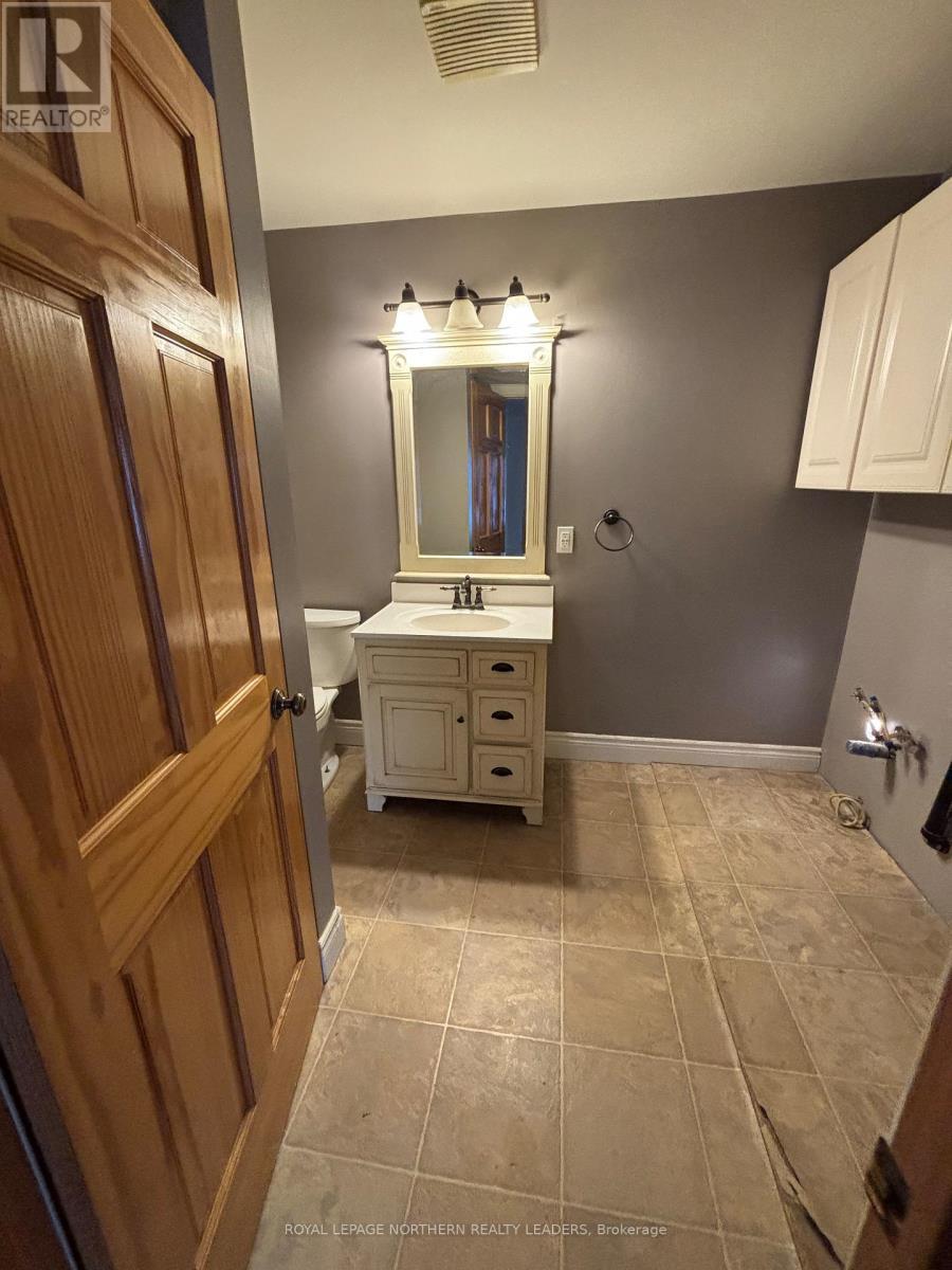 












2343 GENIER ROAD

,
Cochrane,




Ontario
P0L1C0

