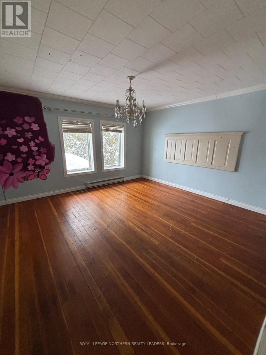 












2343 GENIER ROAD

,
Cochrane,




Ontario
P0L1C0

