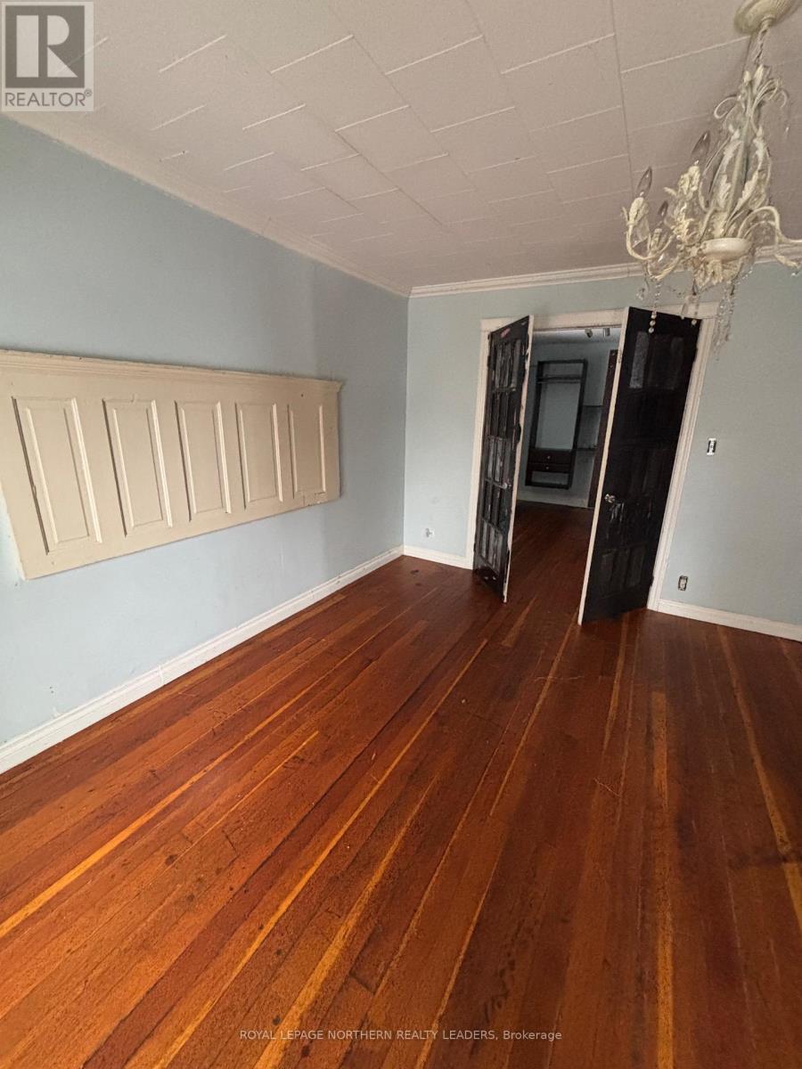 












2343 GENIER ROAD

,
Cochrane,




Ontario
P0L1C0

