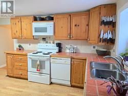 Lots of Cupboard Space, and Dishwasher!