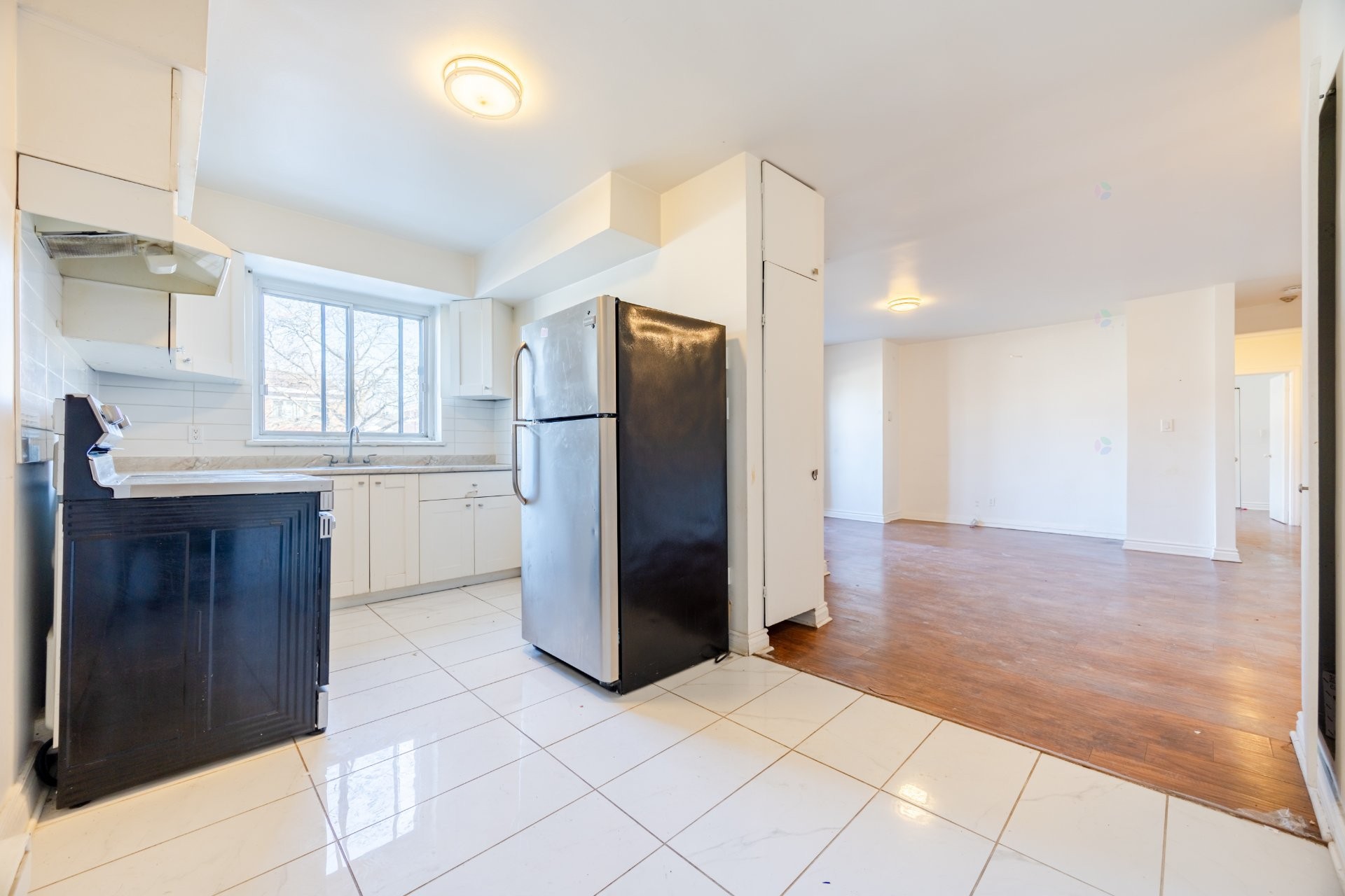 









345


Boul. Graham

, 6,
Mont-Royal,




QC
H3P2C7

