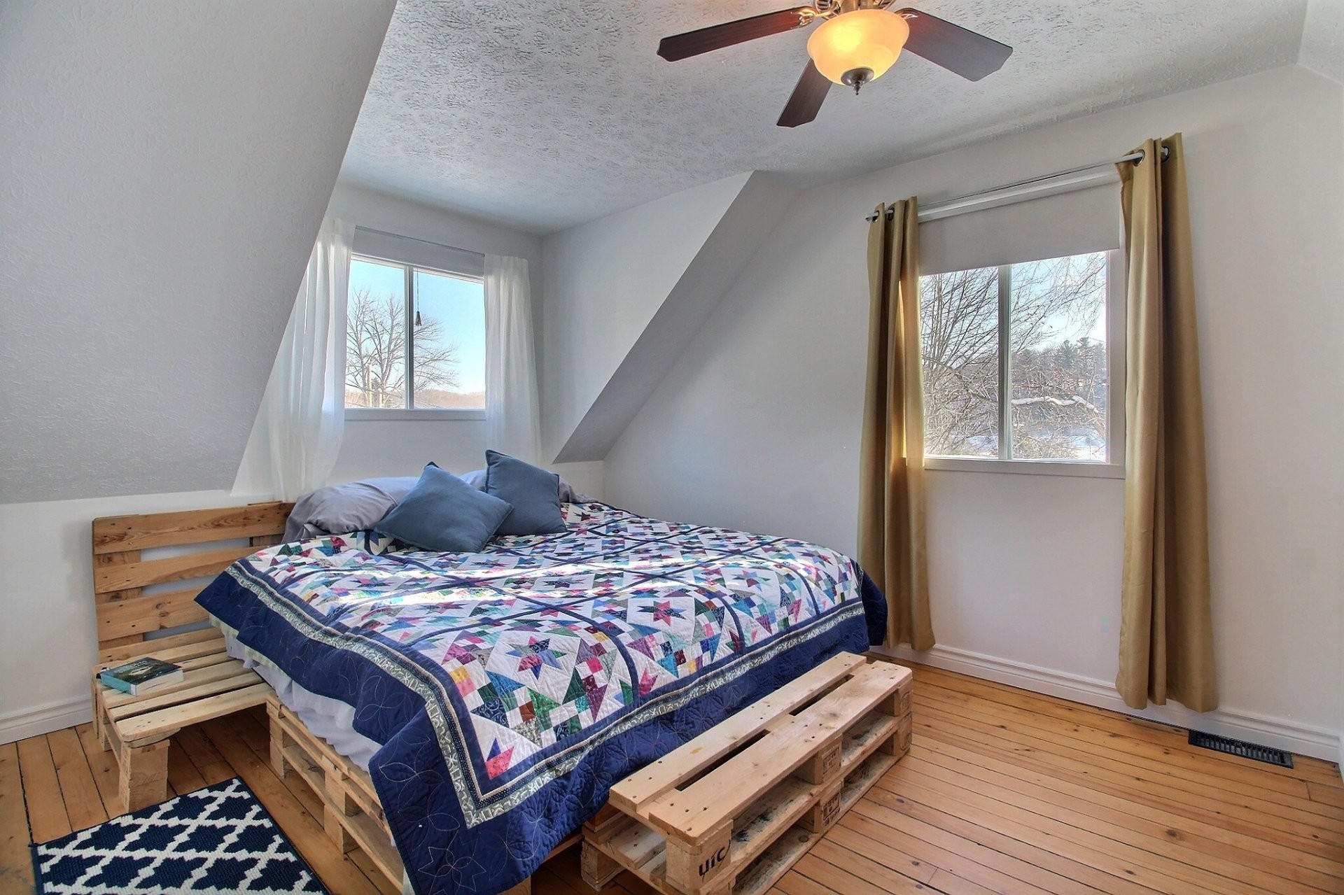 









3


Rue Vertu

,
Windsor,




QC
J1S1N4

