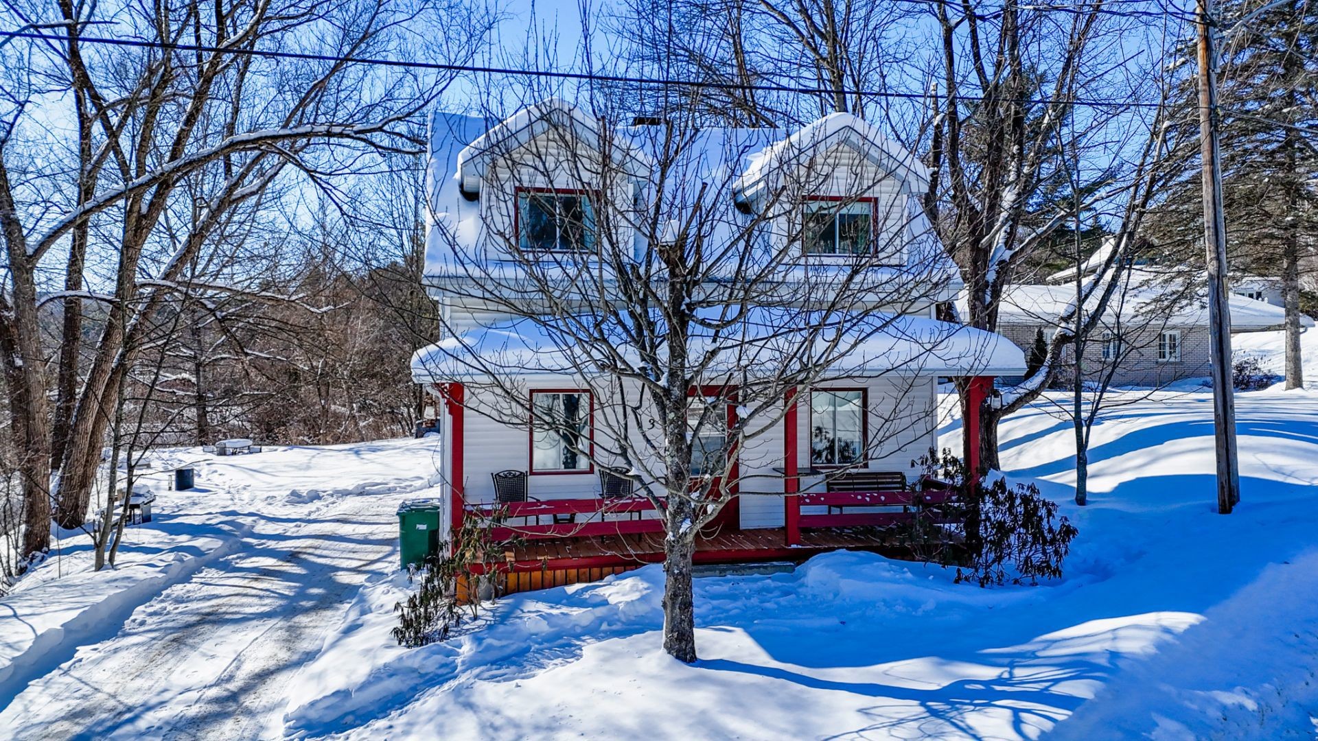 









3


Rue Vertu

,
Windsor,




QC
J1S1N4

