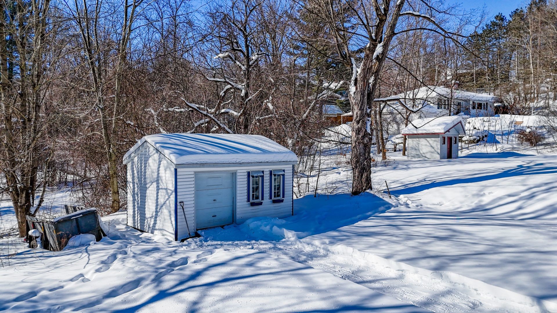 









3


Rue Vertu

,
Windsor,




QC
J1S1N4

