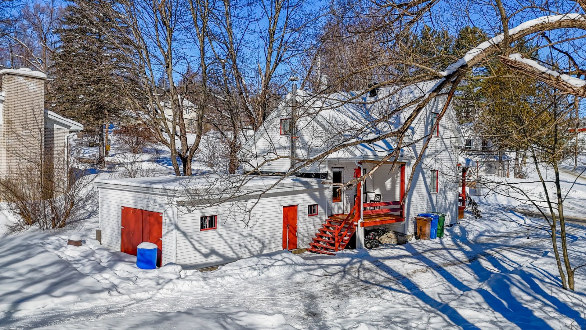 









3


Rue Vertu

,
Windsor,




QC
J1S1N4

