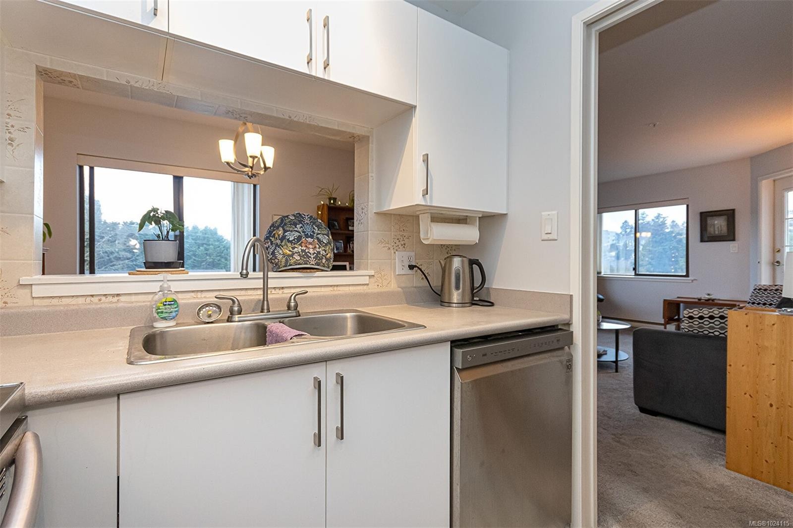 









651


Jolly

Pl, 206,
Saanich,




BC
V8N 1J4

