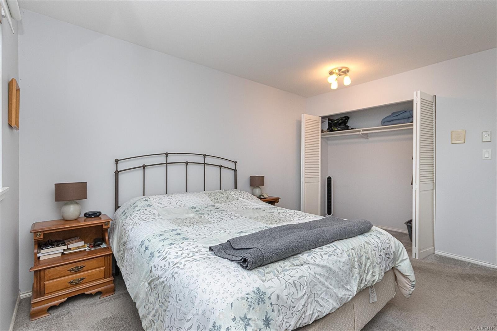 









651


Jolly

Pl, 206,
Saanich,




BC
V8N 1J4

