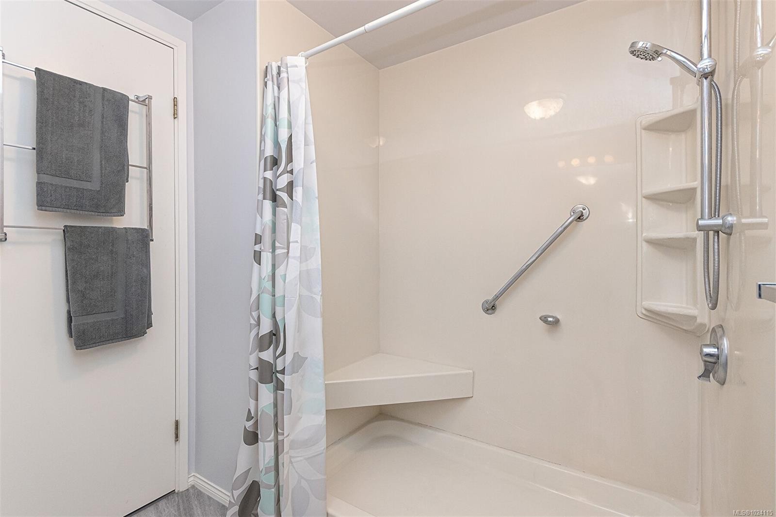 









651


Jolly

Pl, 206,
Saanich,




BC
V8N 1J4

