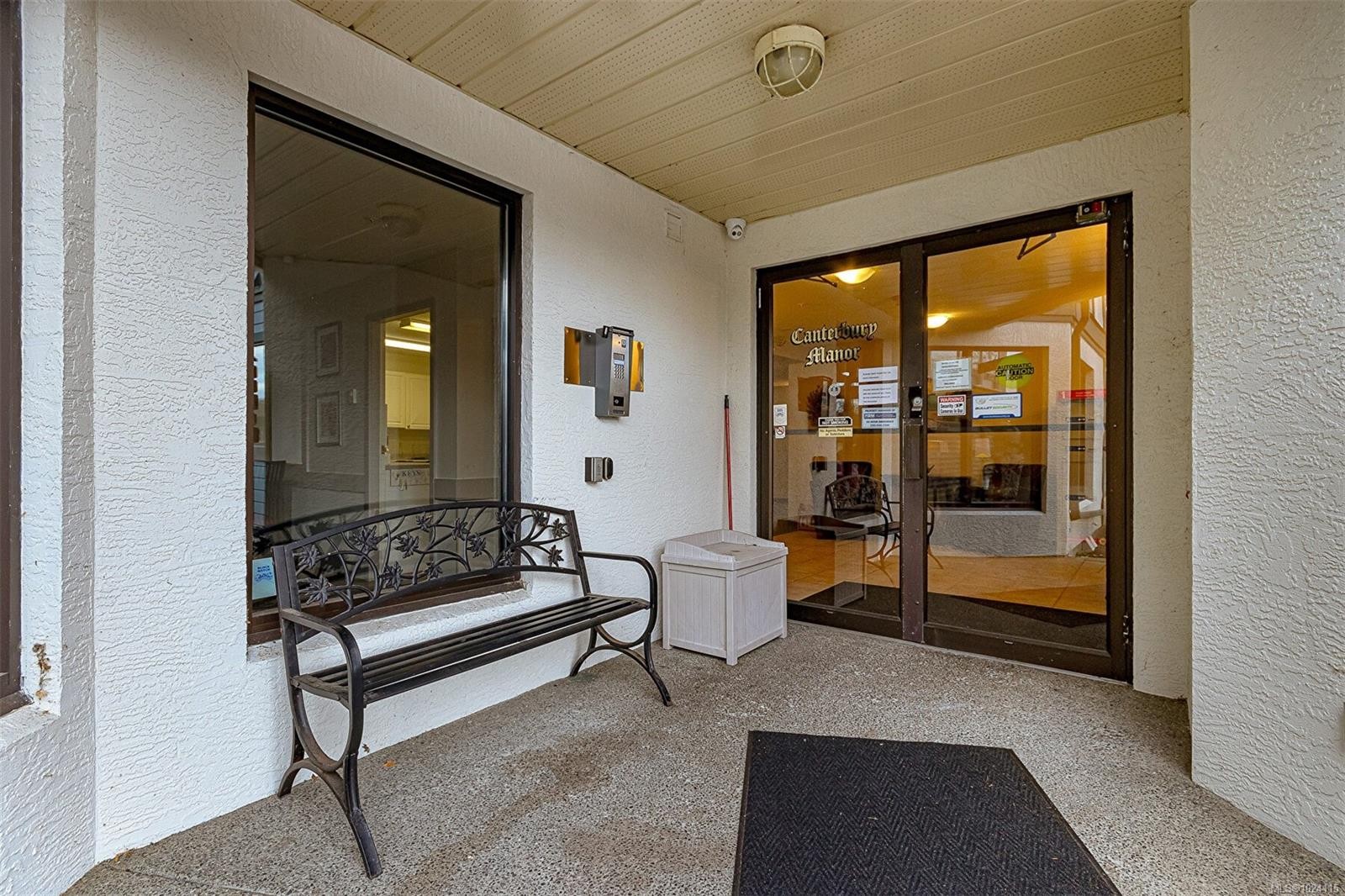 









651


Jolly

Pl, 206,
Saanich,




BC
V8N 1J4

