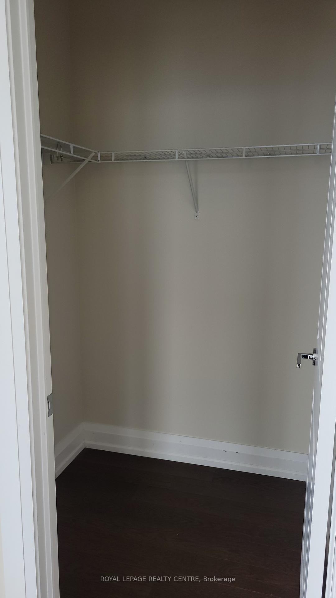 









59


Annie Craig

Drive, 3802,
Toronto,




ON
M8V 0C4

